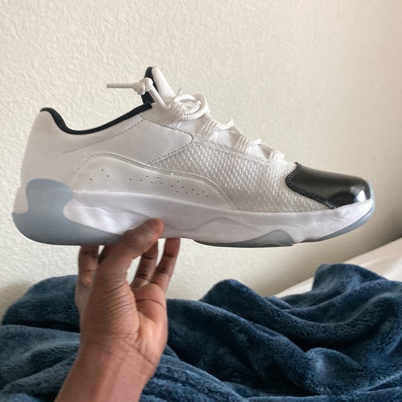 Jordan 11 CMFT - Picture 4 of 4